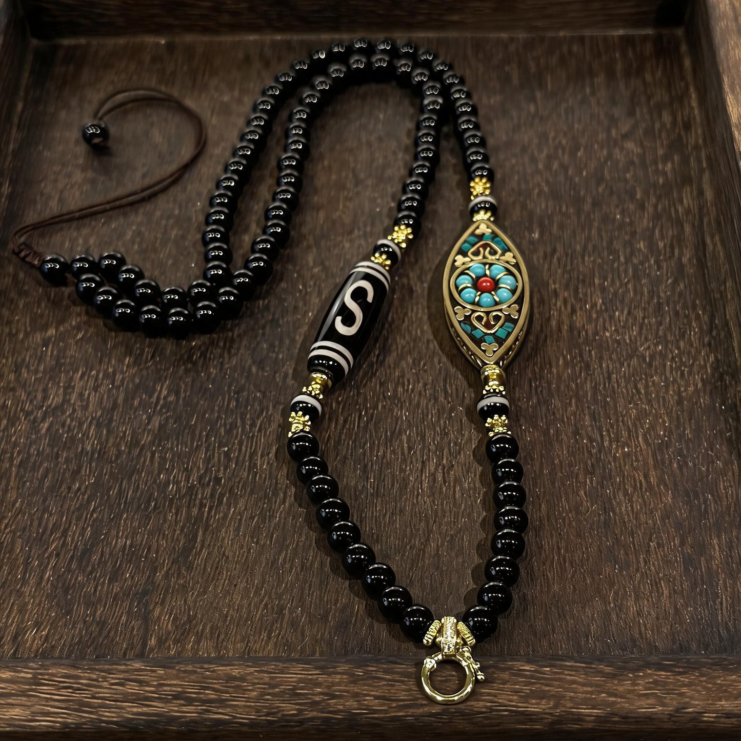 Design O dzi bead universal chain necklace main view